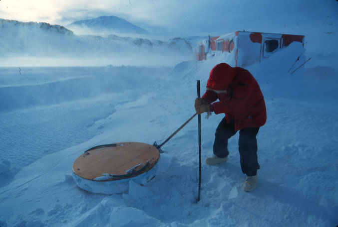 US base at McMurdo Station, Antarctica, norb.homedns.org.