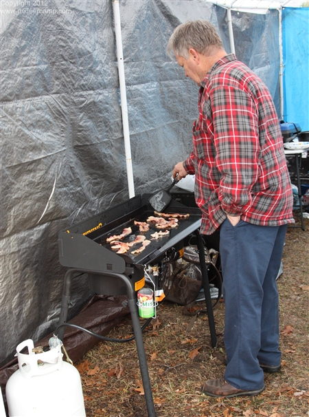 Larry cooking on the new griddle, pic14a