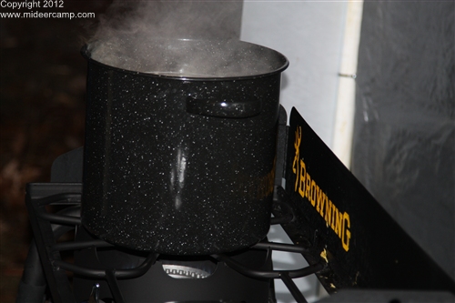 Noodles cooking ont the Browning Stove, pic16a